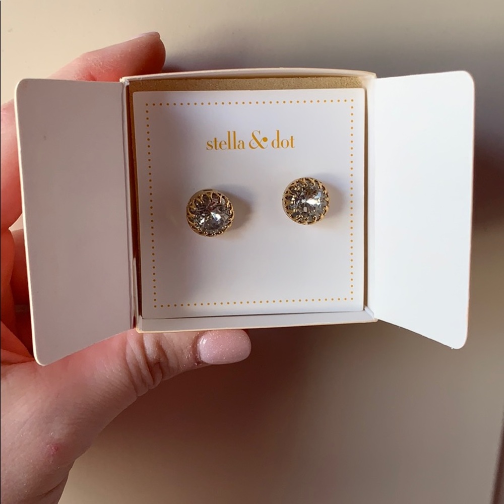 Gold crystal studs